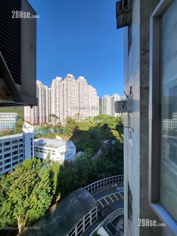 Tsuen Tak Garden Sell 2 Bedrooms , 1 Bathroom 287 ft²