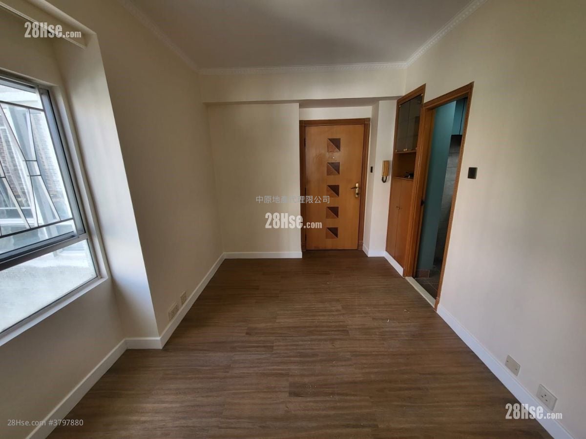 Tsuen Tak Garden Sell 2 Bedrooms , 1 Bathroom 287 ft²