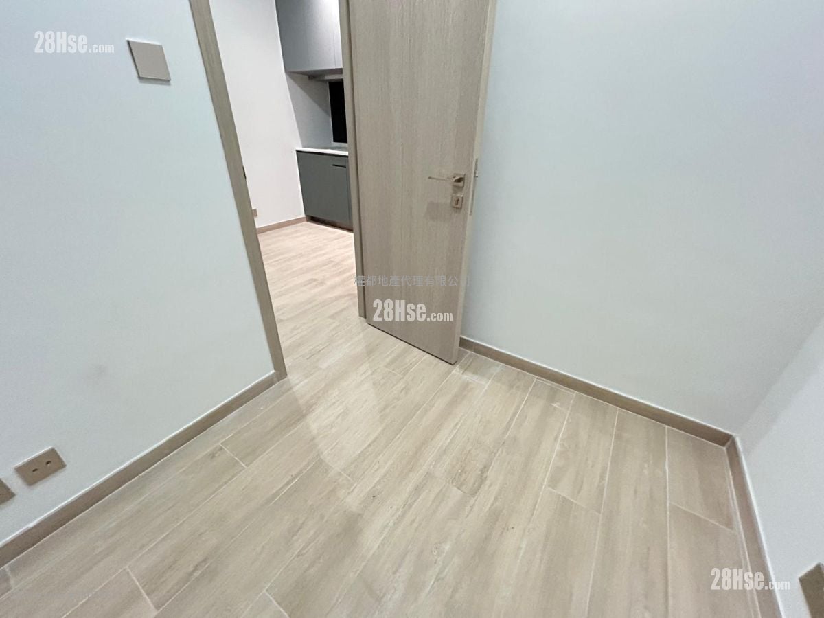 Soyo Square Rental 2 Bedrooms , 1 Bathroom 309 ft²