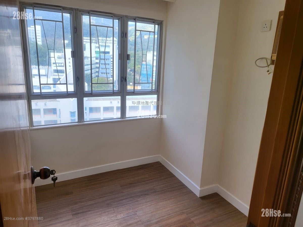 Tsuen Tak Garden Sell 2 Bedrooms , 1 Bathroom 287 ft²