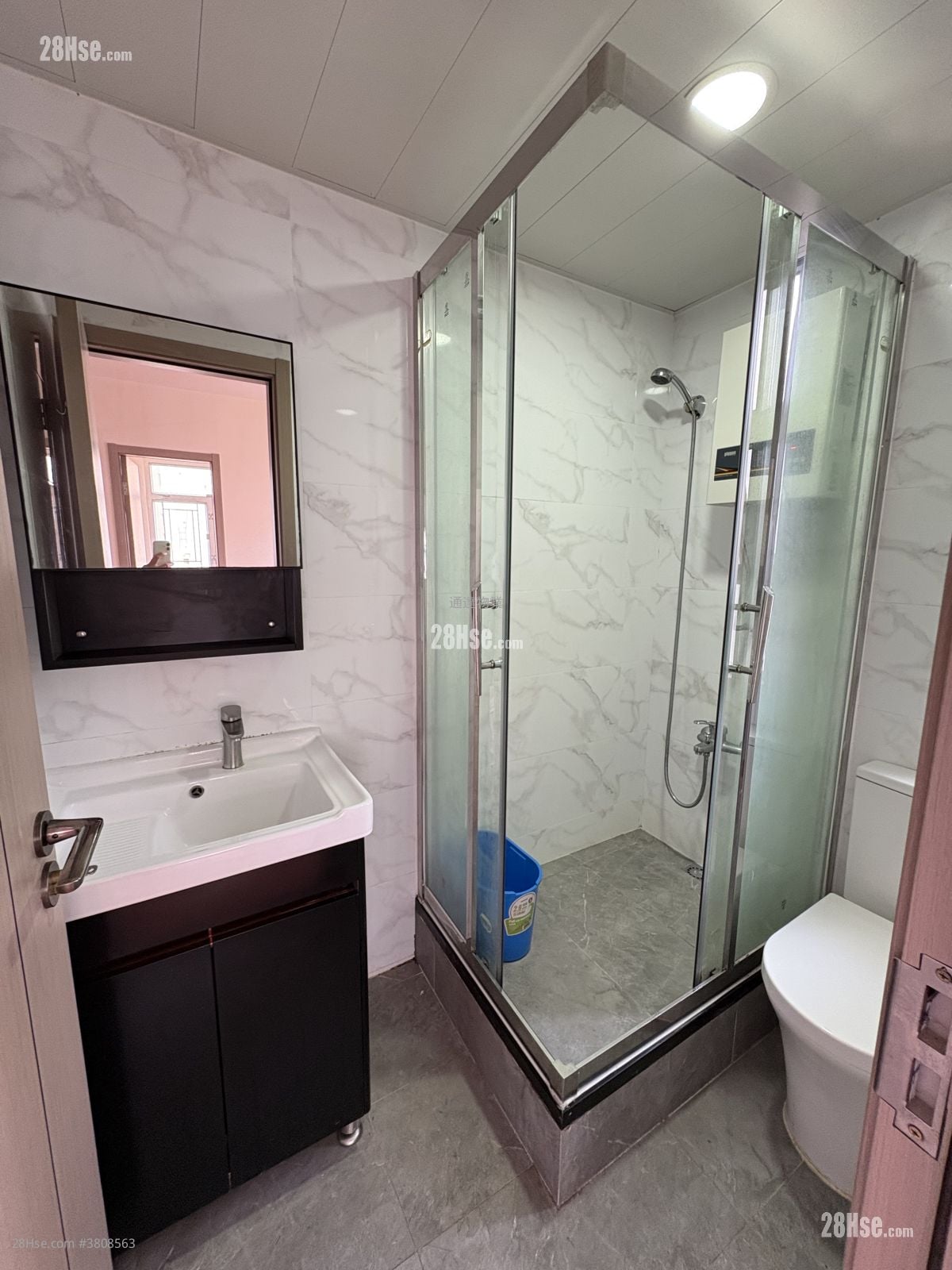 Wing Cheung Building Rental 295 ft²