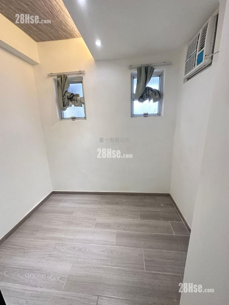 荣华大楼 租盘 1 房 , 1 浴室 160 平方尺