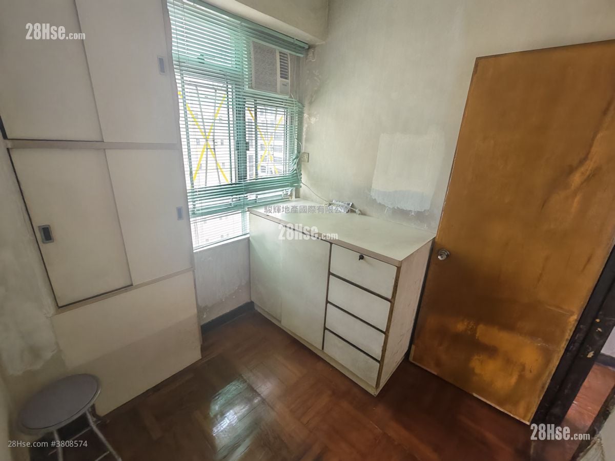 万新大厦 售盘 2 房 , 1 浴室 294 平方尺