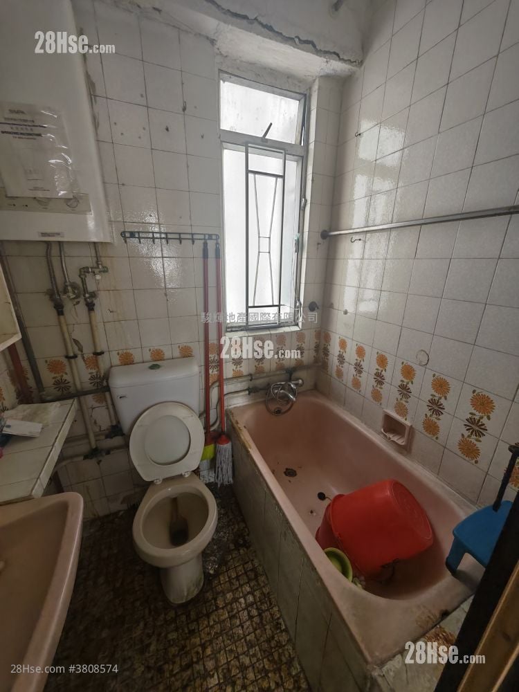 万新大厦 售盘 2 房 , 1 浴室 294 平方尺