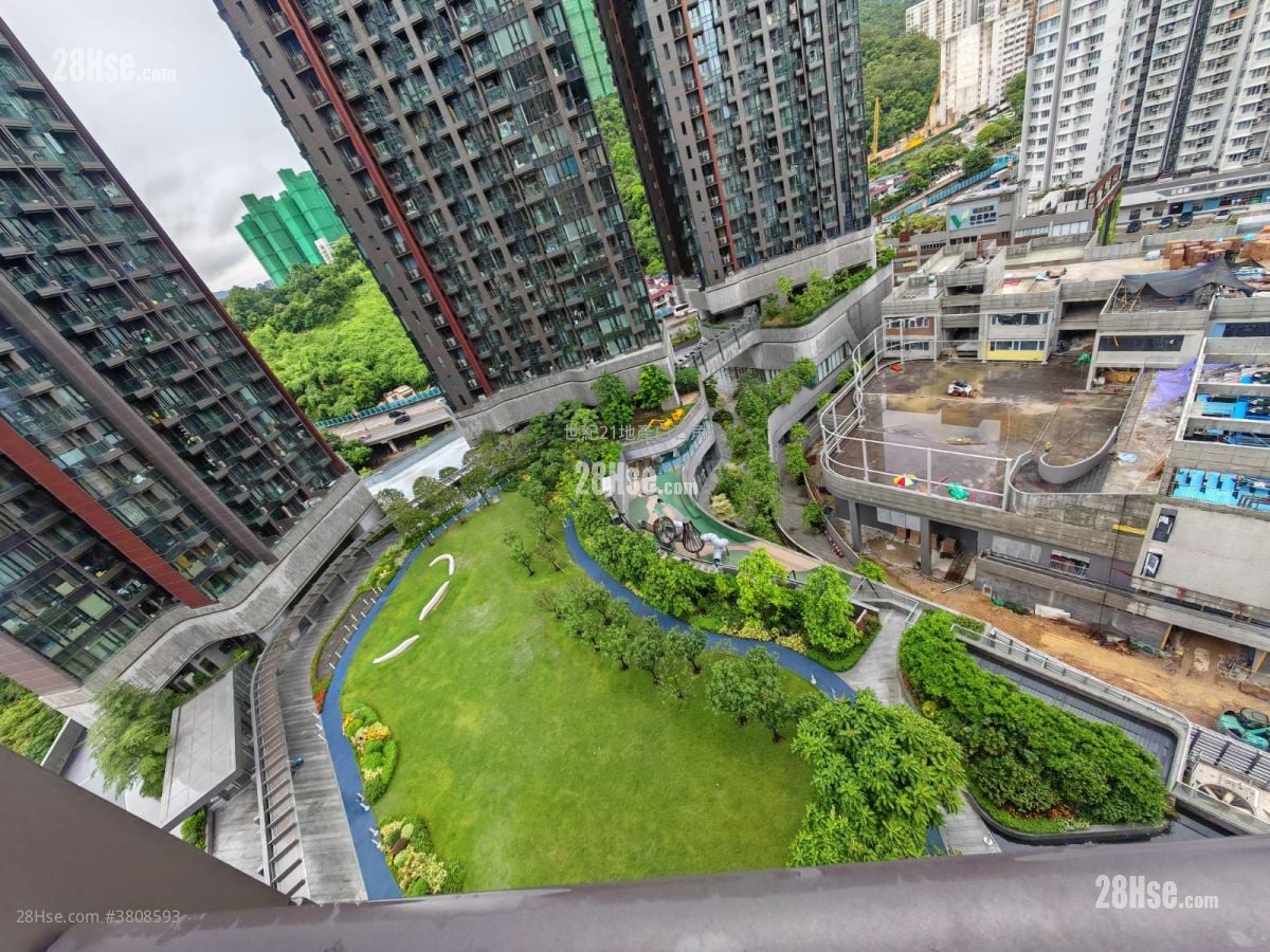 The Arles Sell Studio 228 ft²