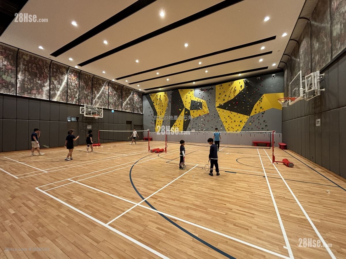 The Arles Sell Studio 228 ft²