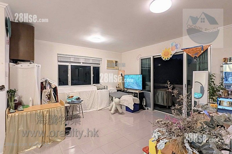 村屋 售盘 3 房 , 1 浴室 700 平方尺