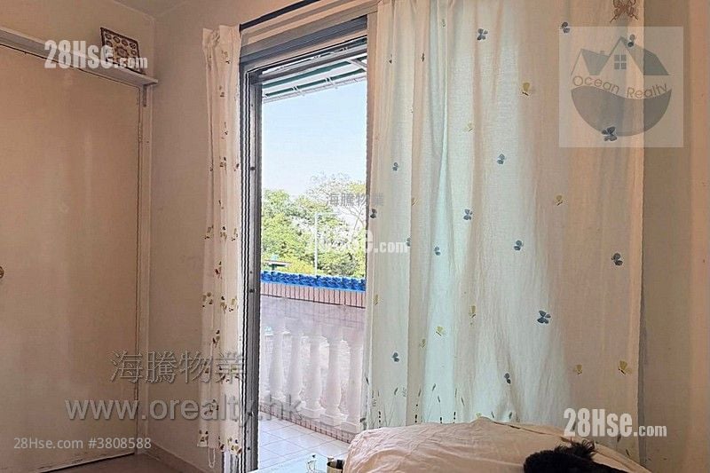 村屋 售盘 3 房 , 1 浴室 700 平方尺