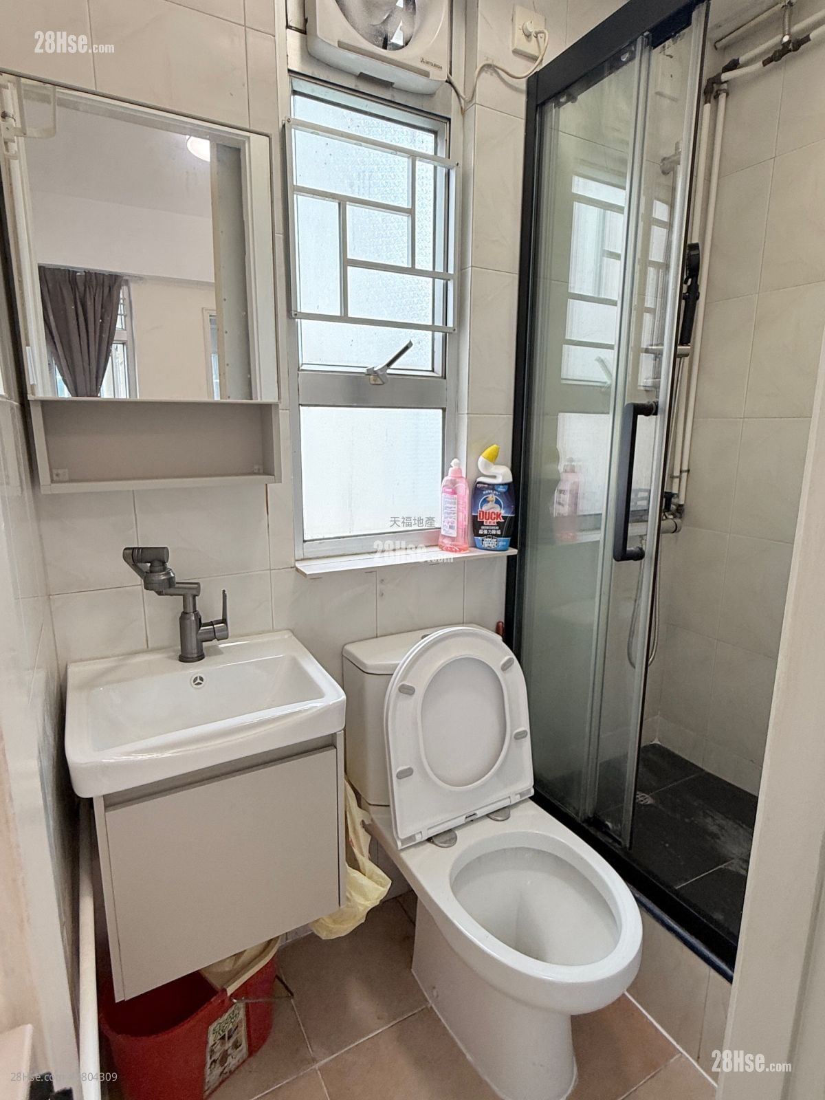 Man Shek Building Rental Studio , 1 Bathroom 246 ft²