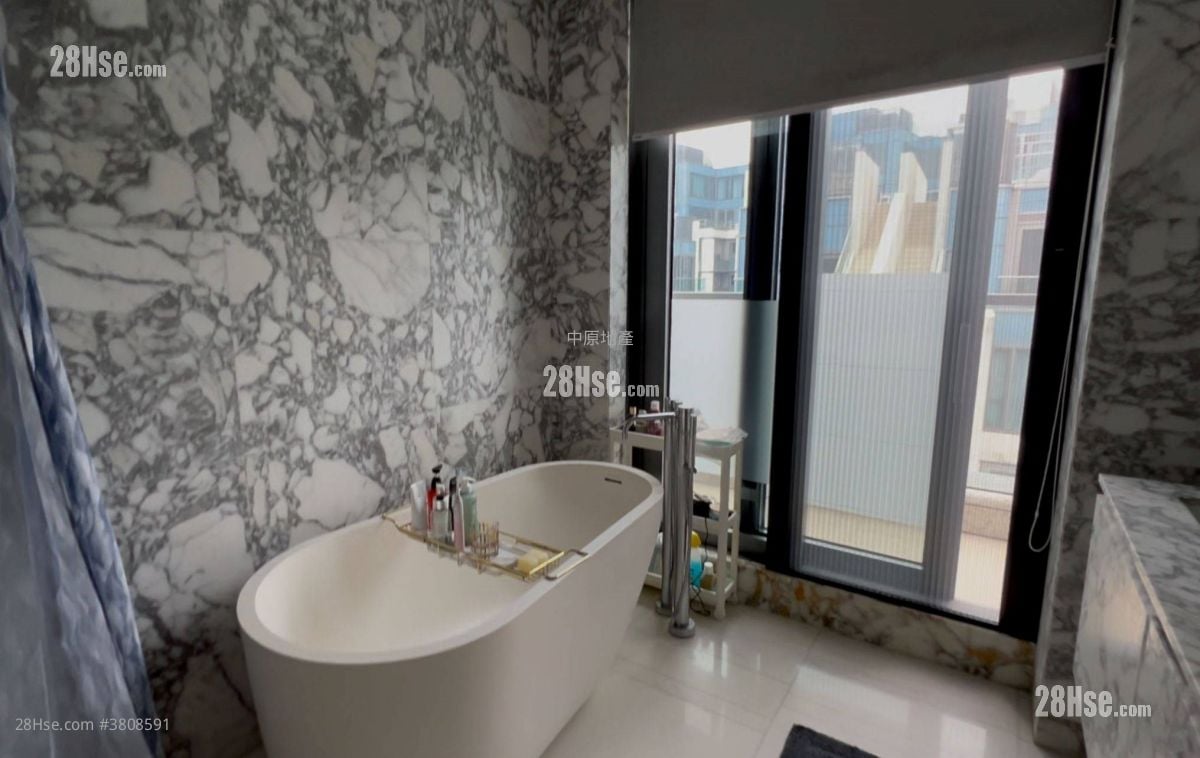 La Vetta Sell 4 Bedrooms , 2 Bathrooms 2,066 ft²