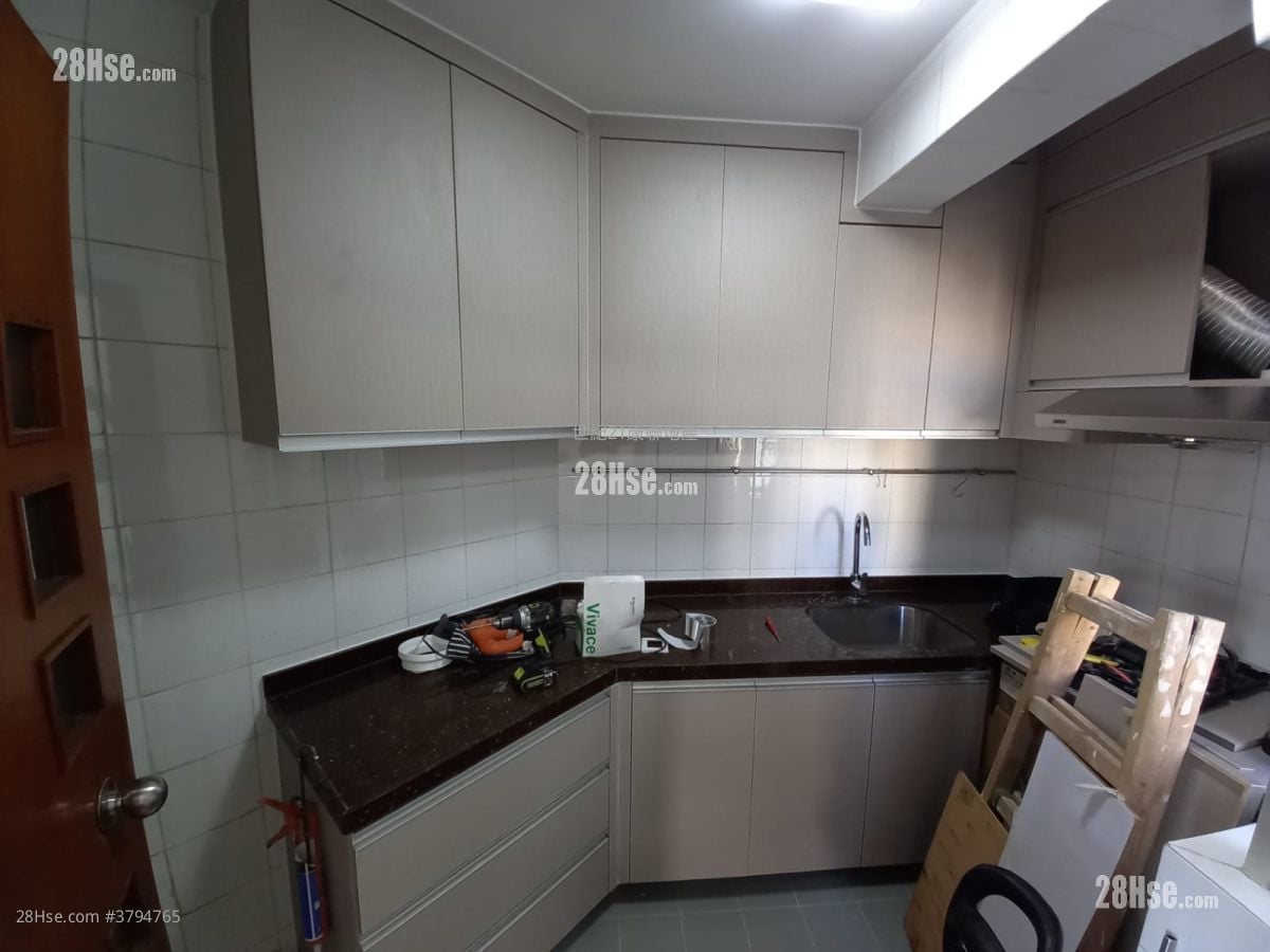 Laguna City Rental 2 Bedrooms , 1 Bathroom 522 ft²