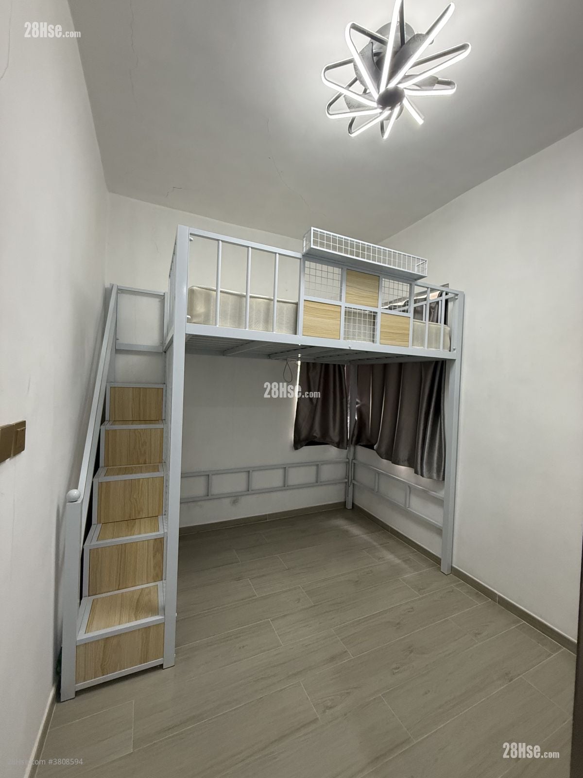 Chinese Mansion Rental 120 ft²