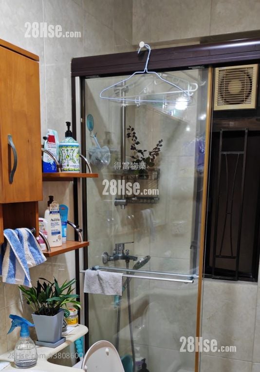 Wah Po Mansion Rental 2 Bedrooms , 1 Bathroom 421 ft²