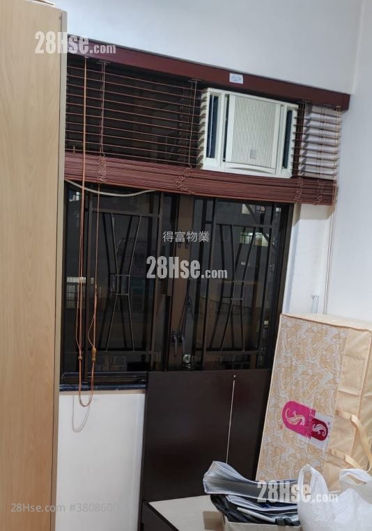 Wah Po Mansion Rental 2 Bedrooms , 1 Bathroom 421 ft²