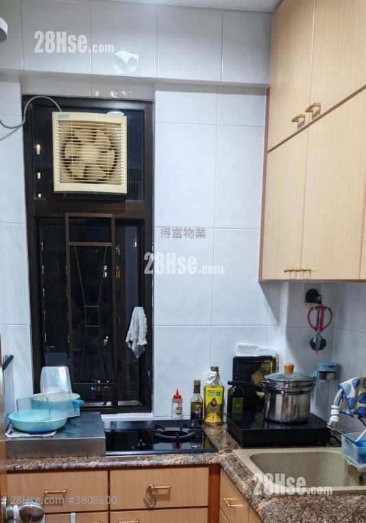 Wah Po Mansion Rental 2 Bedrooms , 1 Bathroom 421 ft²