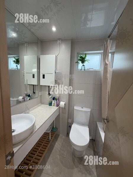 Whampoa Garden Rental 2 Bedrooms 466 ft²