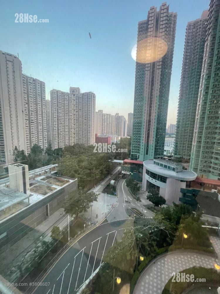 新都城 租盘 3 房 , 2 浴室 526 平方尺