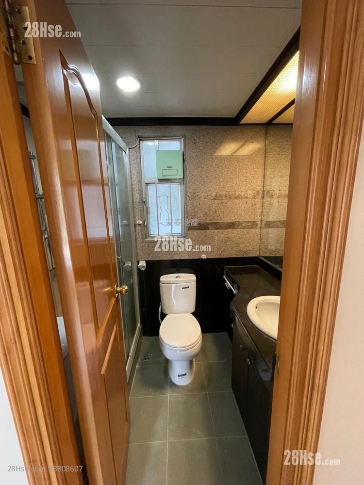 新都城 租盘 3 房 , 2 浴室 526 平方尺