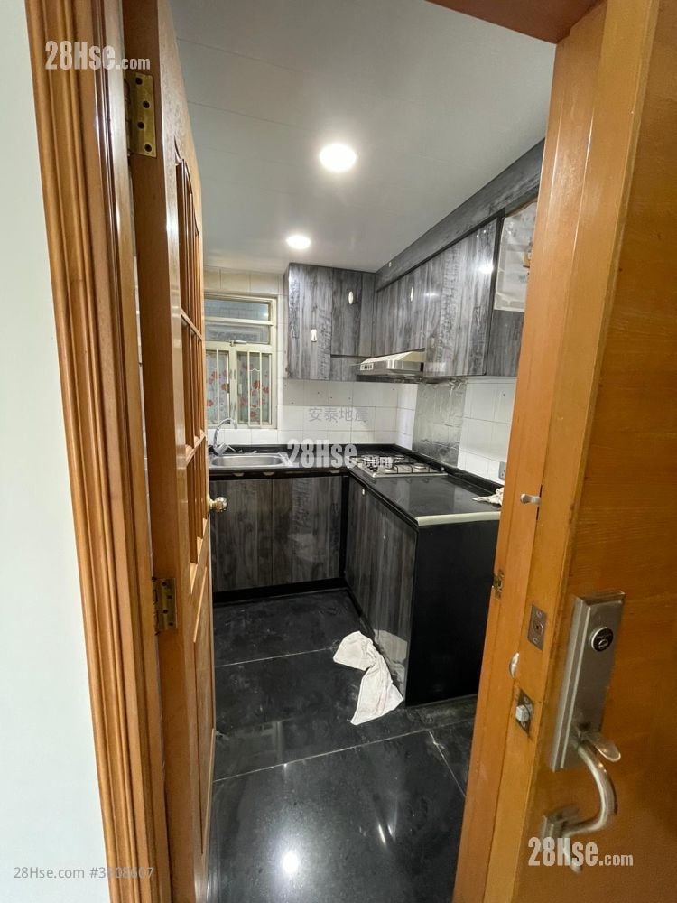 新都城 租盘 3 房 , 2 浴室 526 平方尺