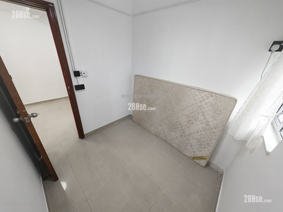 金冠楼 租盘 2 房 , 1 浴室 293 平方尺