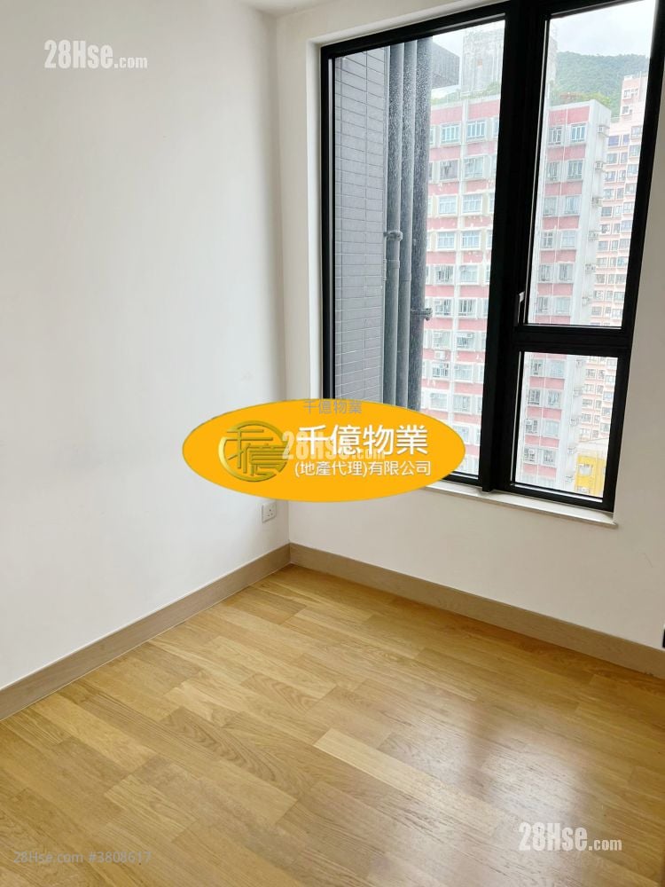 The Amused Sell 1 Bedroom 309 ft²