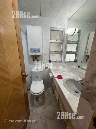 Kingswood Villas Sell 2 Bedrooms 449 ft²