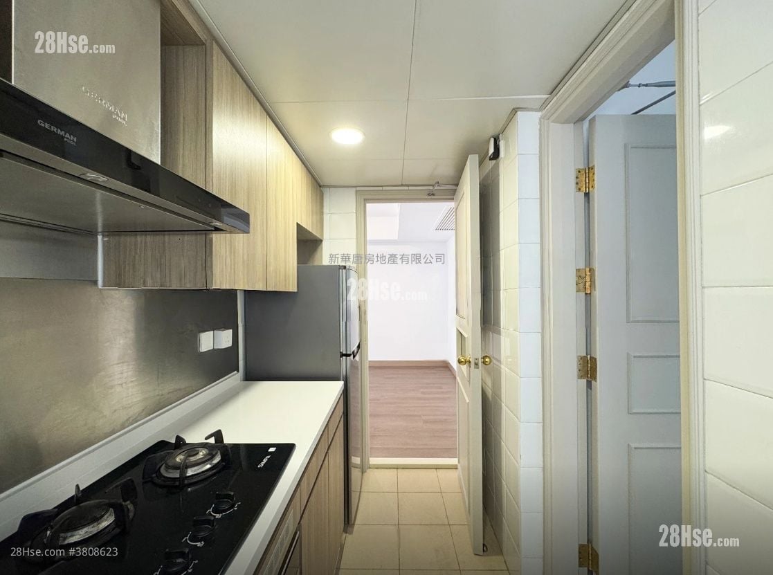 愛富華庭 租盤 3 房 , 2 浴室 830 平方呎