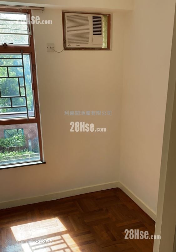 蔚翠花园 售盘 2 房 550 平方尺