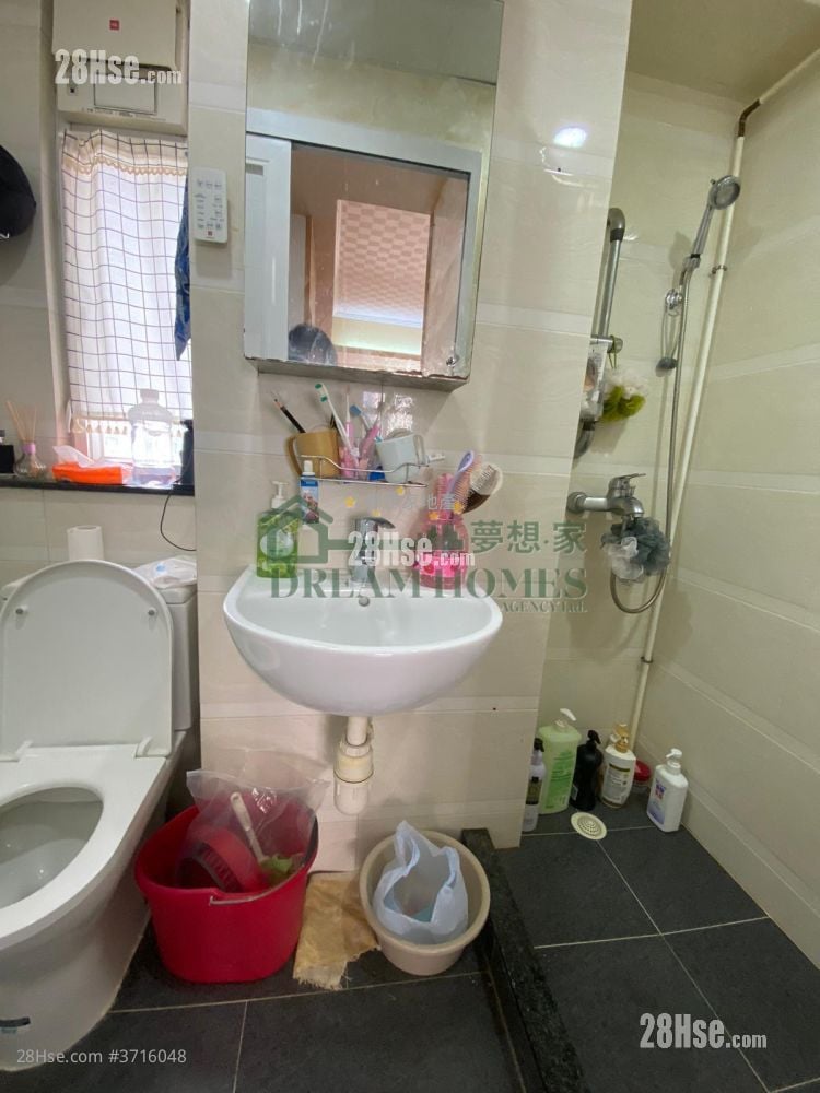 Sands Building Sell 2 Bedrooms , 1 Bathroom 442 ft²