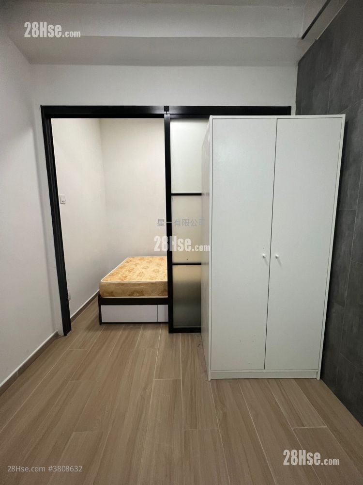 Yen Dack Building Rental 1 Bedroom , 1 Bathroom 160 ft²