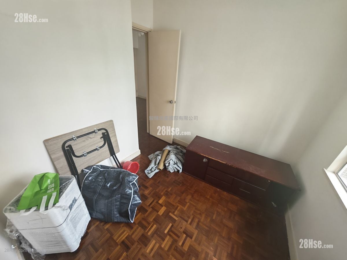 顺昌大厦 租盘 2 房 , 1 浴室 394 平方尺