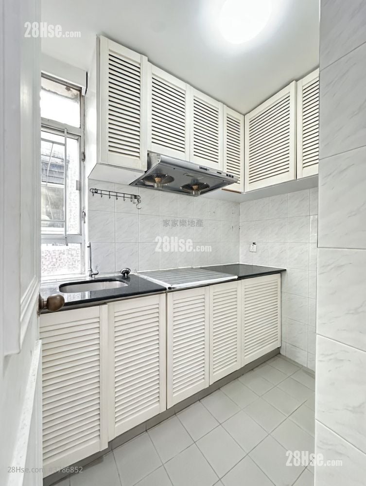 Good View New Village Rental 1 Bedroom 350 ft²