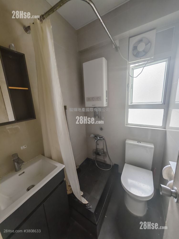 顺昌大厦 租盘 2 房 , 1 浴室 394 平方尺