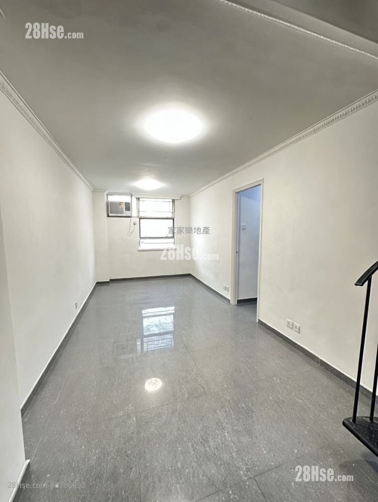 Good View New Village Rental 1 Bedroom 350 ft²