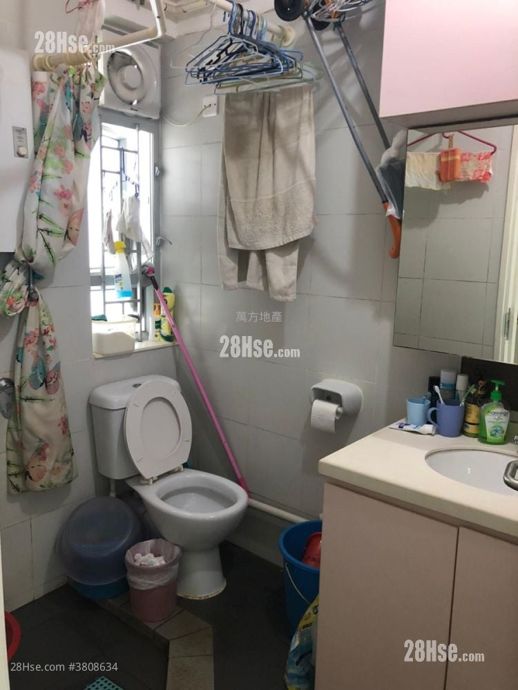 Mei Ying Court Sell 2 Bedrooms , 1 Bathroom 451 ft²