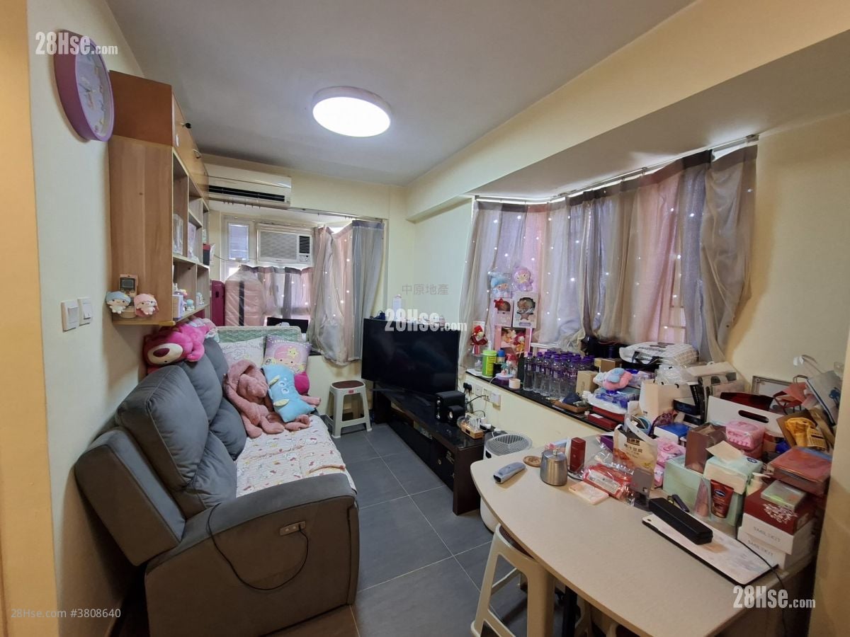 Rich Building Sell 1 Bedroom 297 ft²