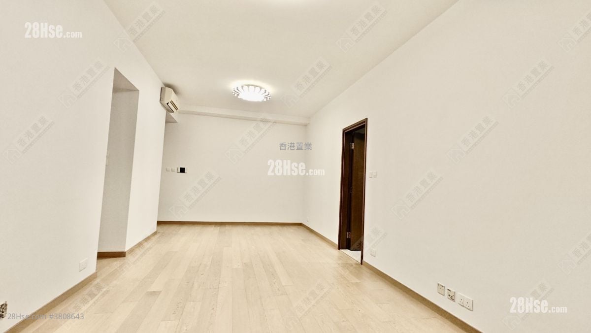 The Austin Rental 3 Bedrooms , 3 Bathrooms 966 ft²