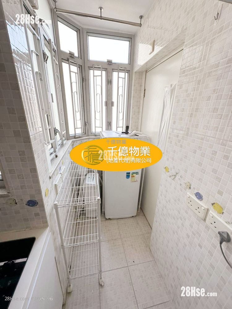 Tender Court Sell 1 Bedroom 207 ft²