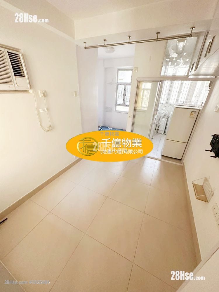 Tender Court Sell 1 Bedroom 207 ft²