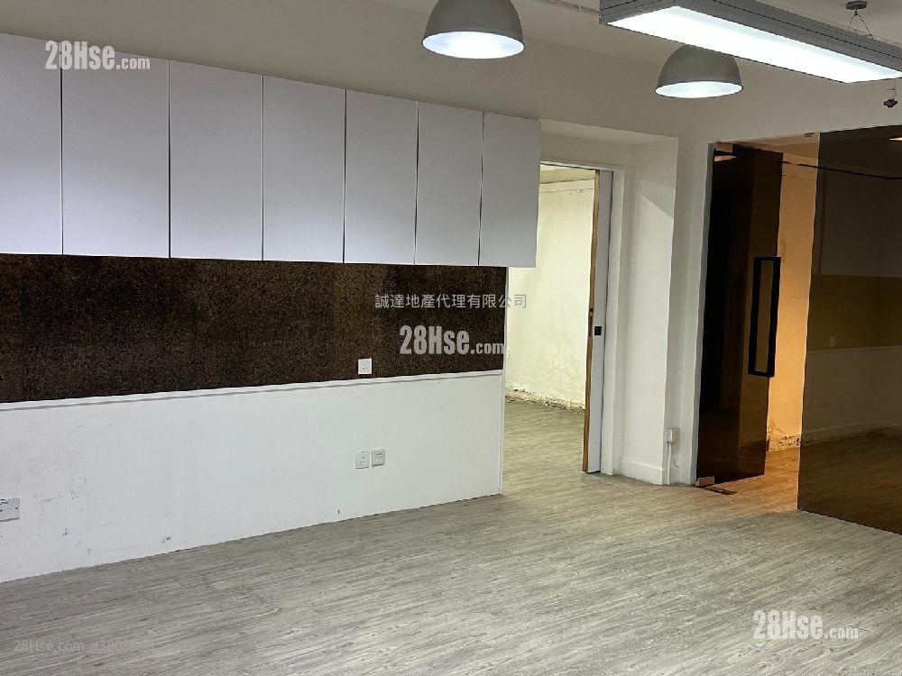 溢财中心 租盘 2 房