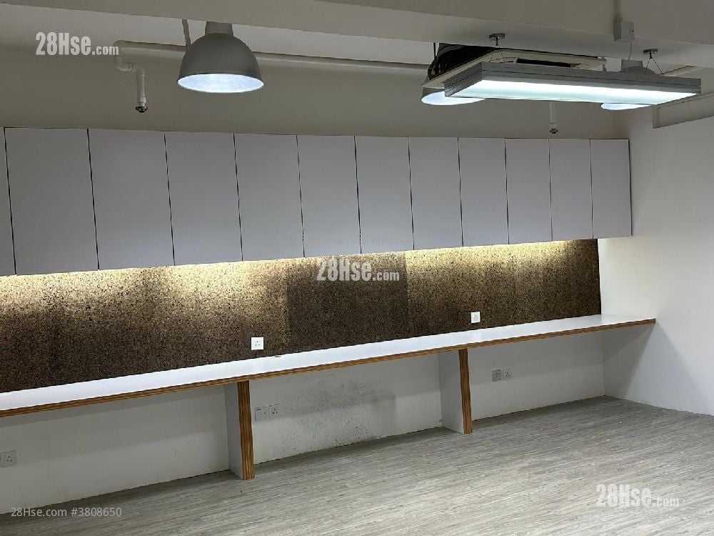 溢财中心 租盘 2 房