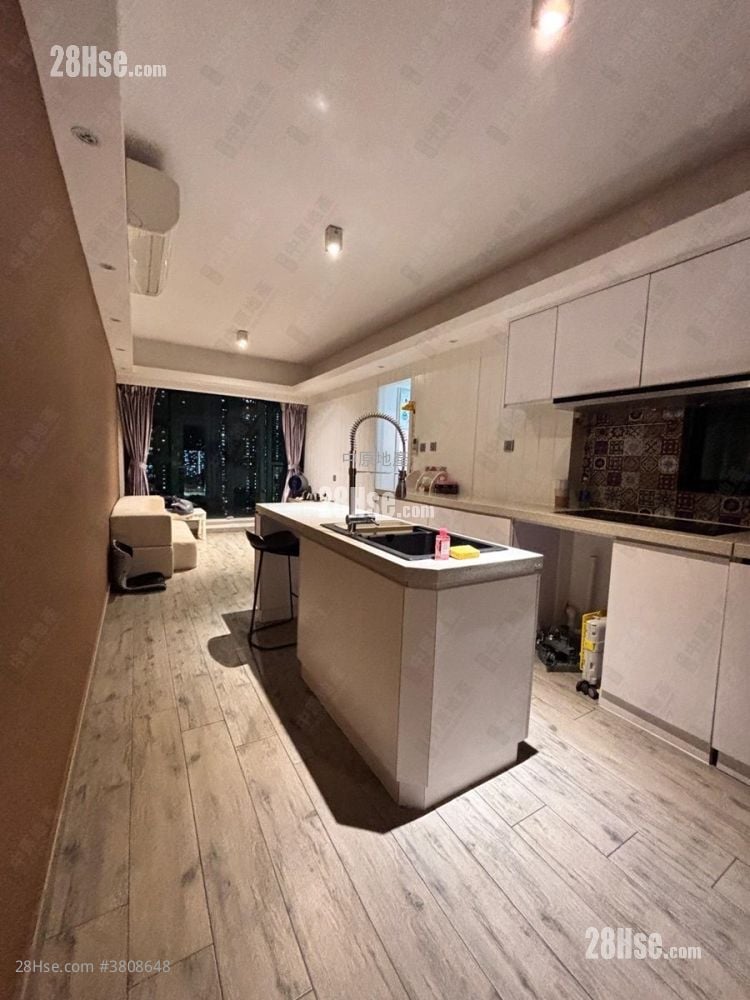 Parkview Court Sell 2 Bedrooms 478 ft²