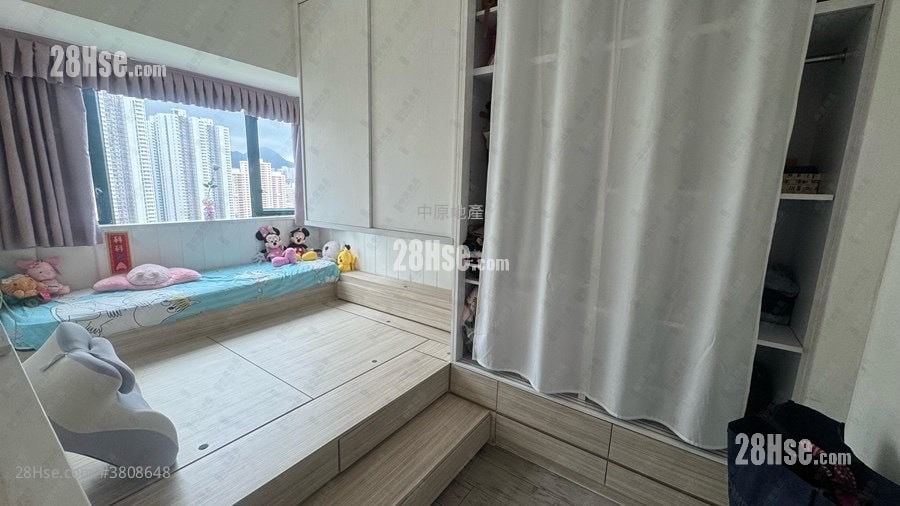 Parkview Court Sell 2 Bedrooms 478 ft²