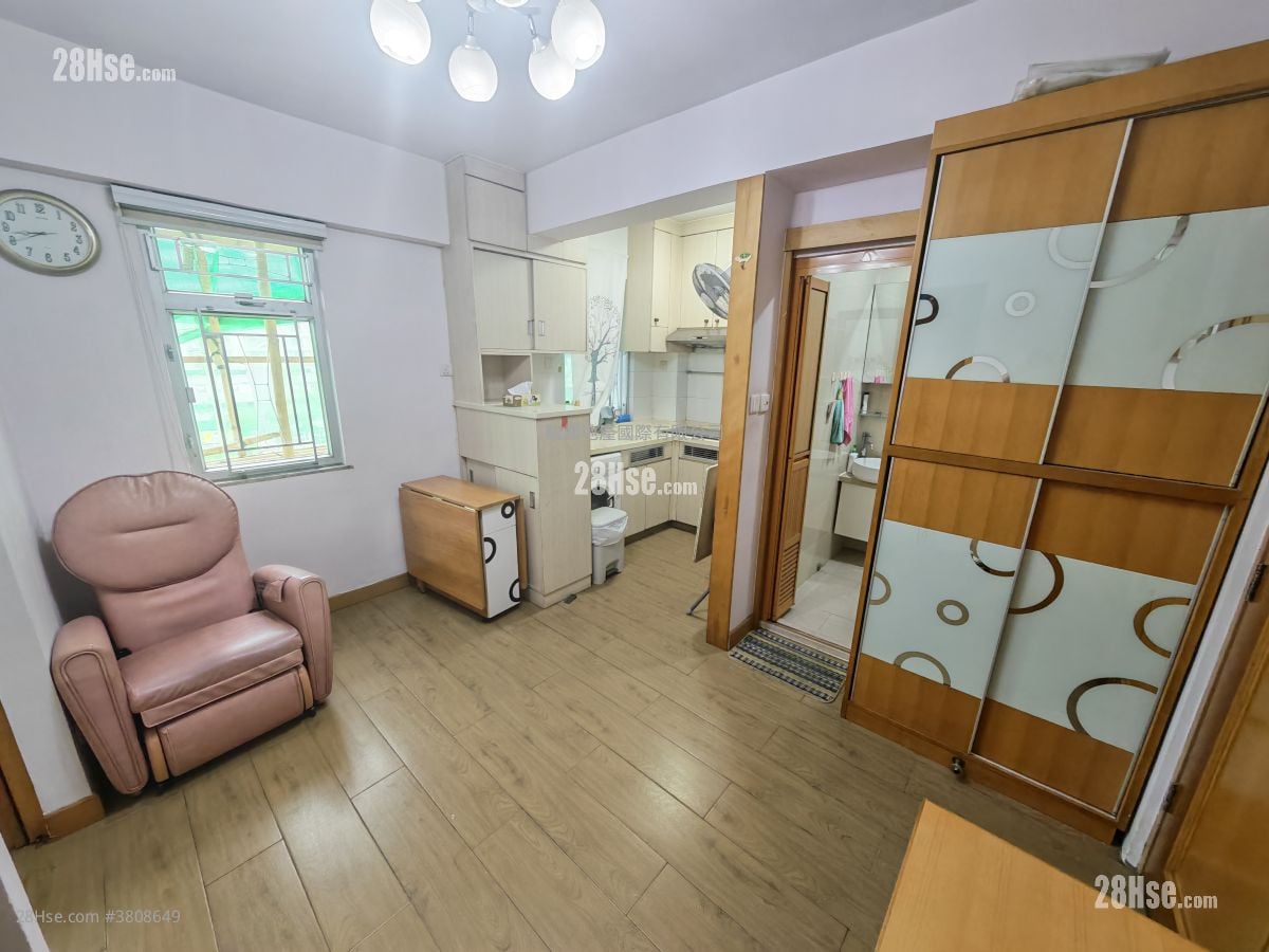 广荣大厦 售盘 2 房 , 1 浴室 283 平方尺