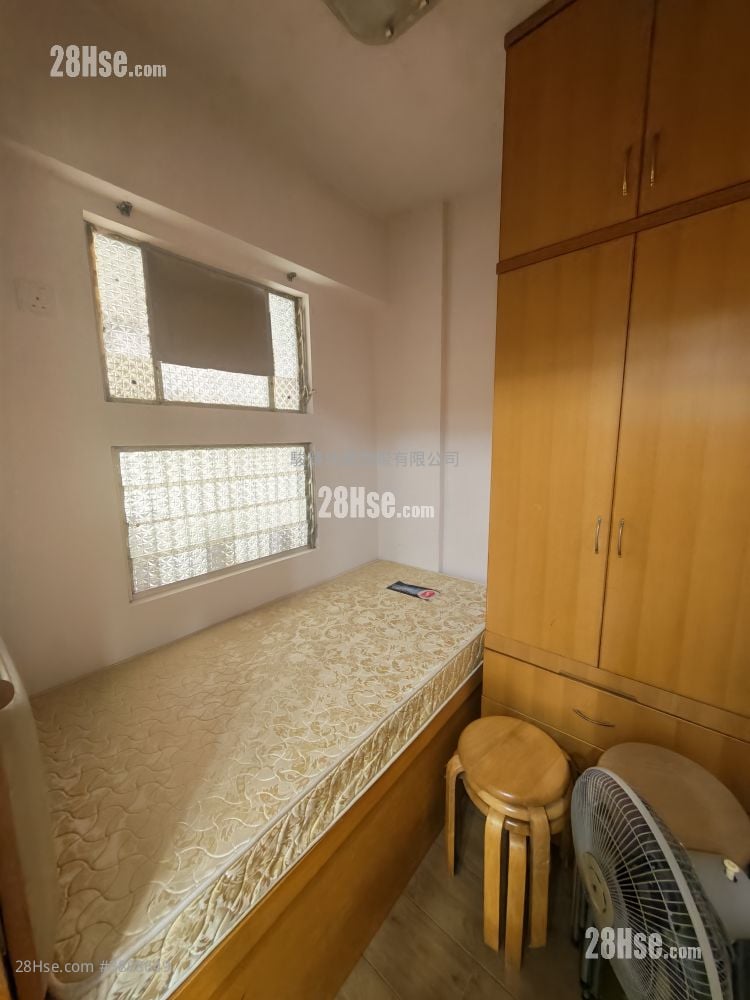 广荣大厦 售盘 2 房 , 1 浴室 283 平方尺