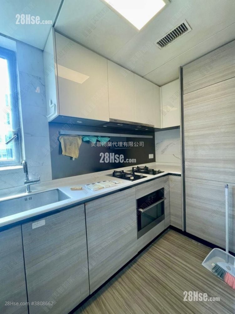 朗屏8号 售盘 3 房 621 平方尺