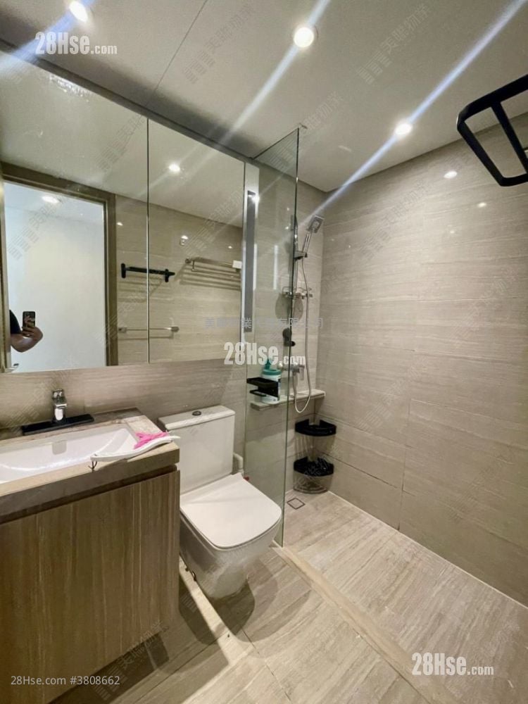 朗屏8号 售盘 3 房 621 平方尺