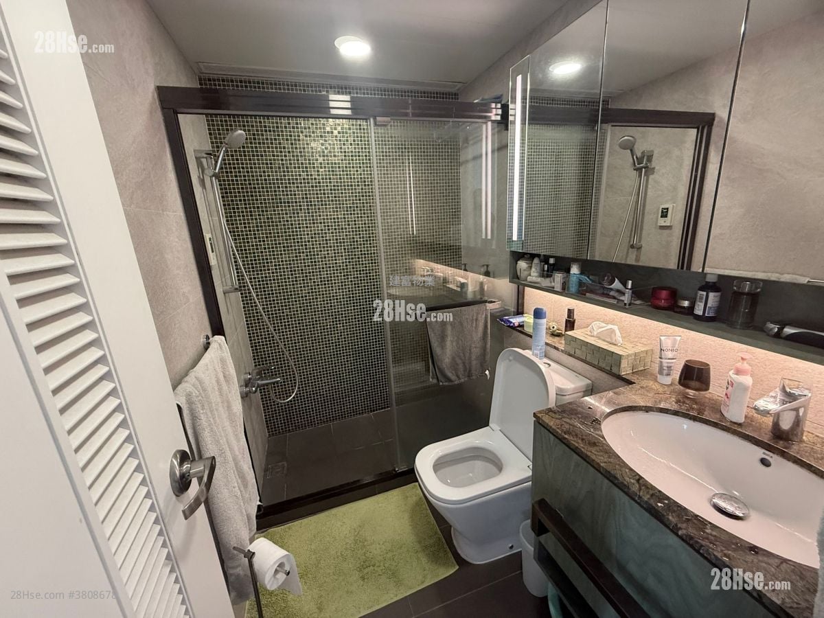 Yoho Midtown 售盘 4 房 , 3 浴室 915 平方尺