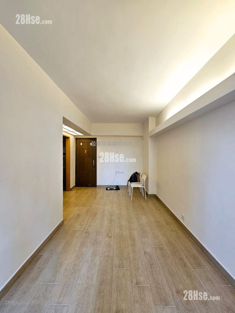 City Centre Building Rental 1 Bedroom , 1 Bathroom 335 ft²