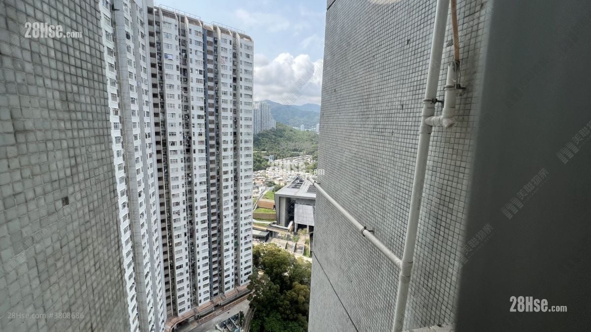 Ching Shing Court Sell 2 Bedrooms , 1 Bathroom 381 ft²